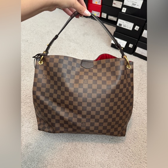 Louis Vuitton Handbags - Louis Vuitton Graceful MM Damier Ebene Shoulder bag!